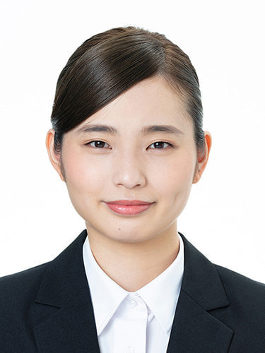 女性修正後